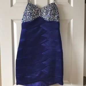 Narianna blue dress